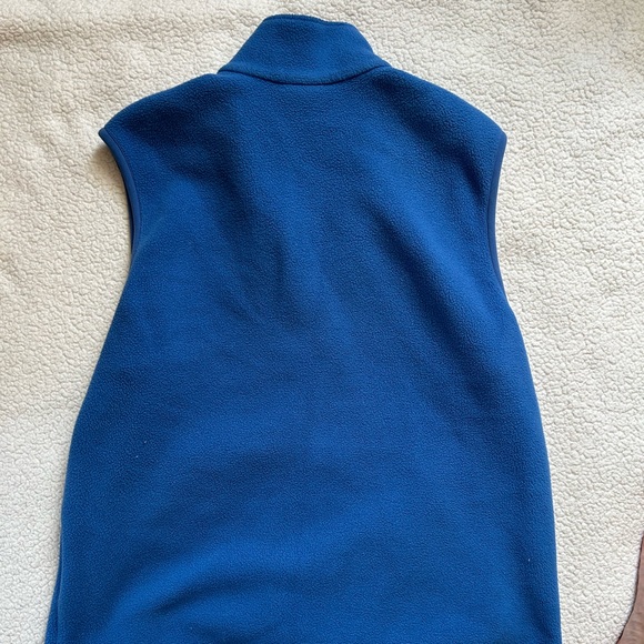 Lands End Fleece Vest - Picture 4 of 4